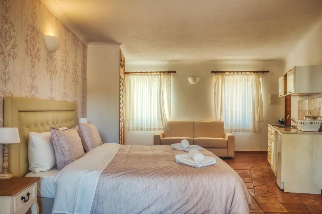 Moonshine Guest House With Private Studios And Private Cottage Lagos Dış mekan fotoğraf