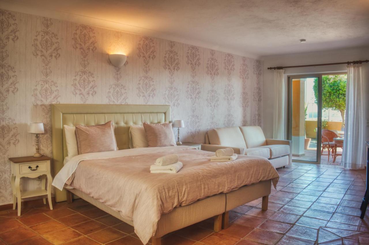 Moonshine Guest House With Private Studios And Private Cottage Lagos Dış mekan fotoğraf