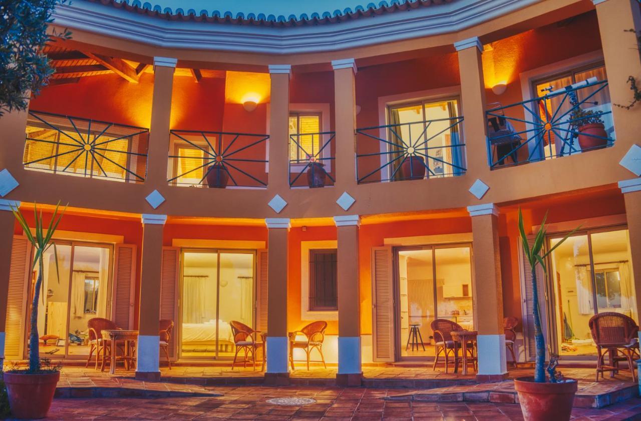 Moonshine Guest House With Private Studios And Private Cottage Lagos Dış mekan fotoğraf